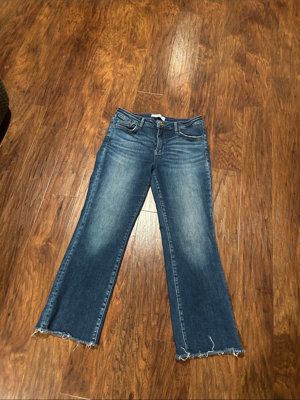 Lovervet Sz 31 Women's Blue Cropped Raw-Hem Jeans